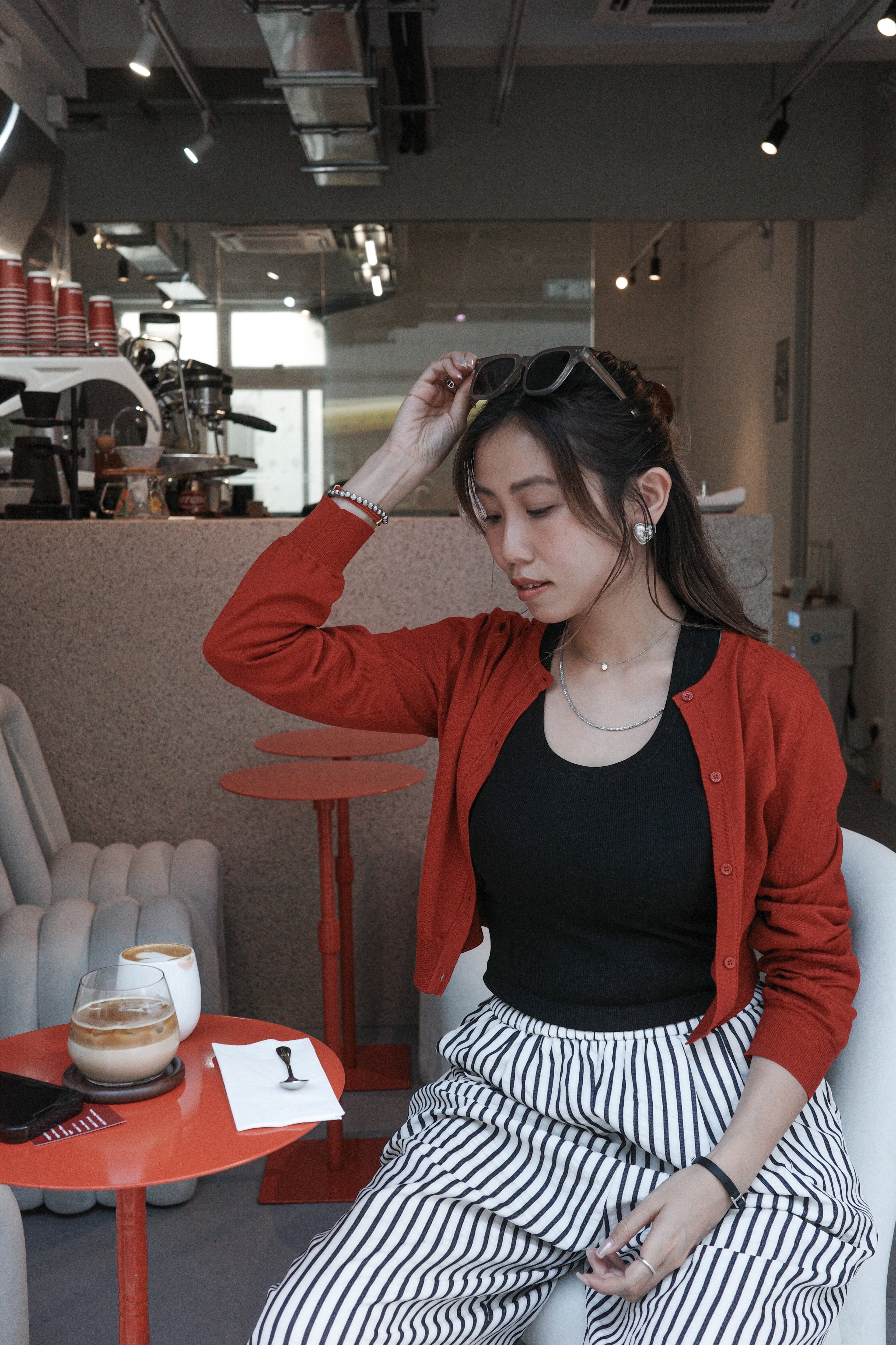 正紅色開胸外套