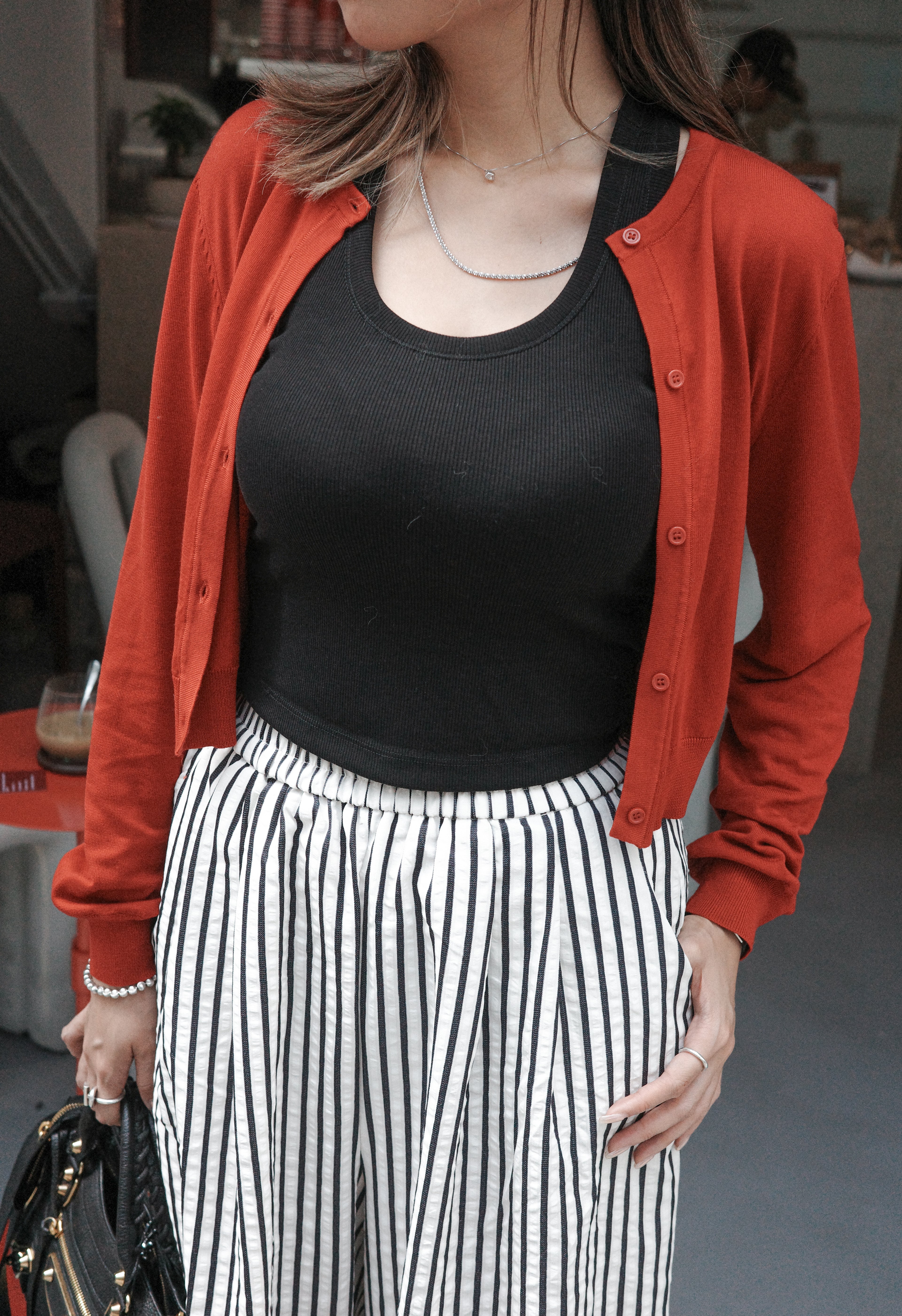 正紅色開胸外套