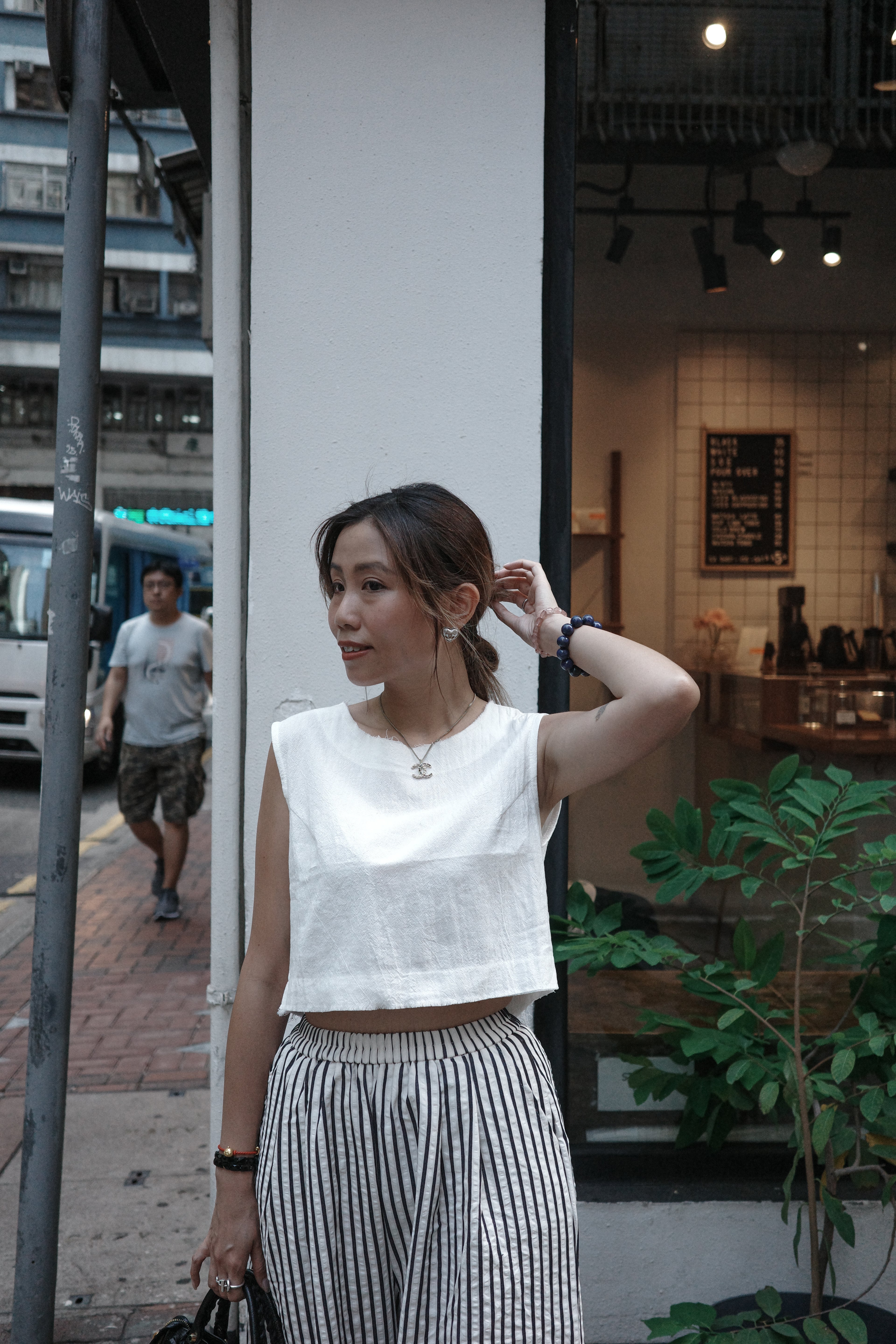 後開叉鬚鬚背心